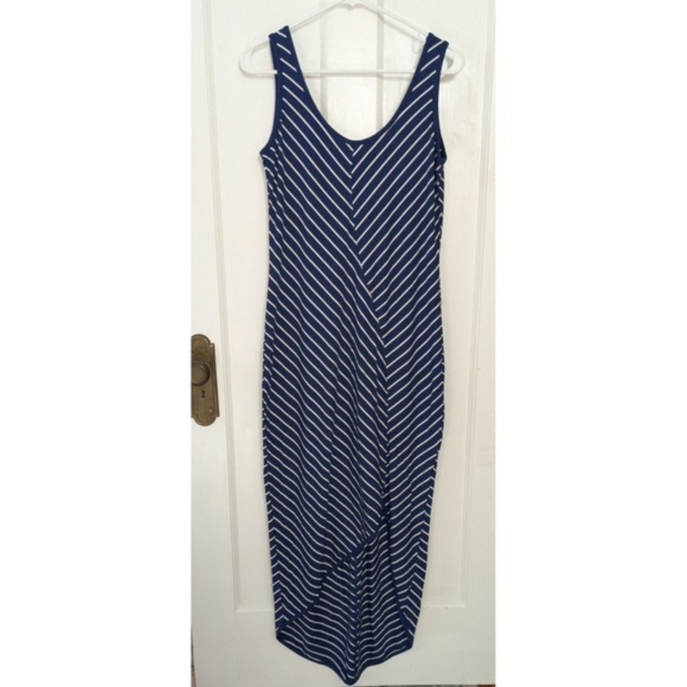 Athleta M Striped Maxi Dress Asymmetrical Tulip Hem Coastal Beach Vacay Blue